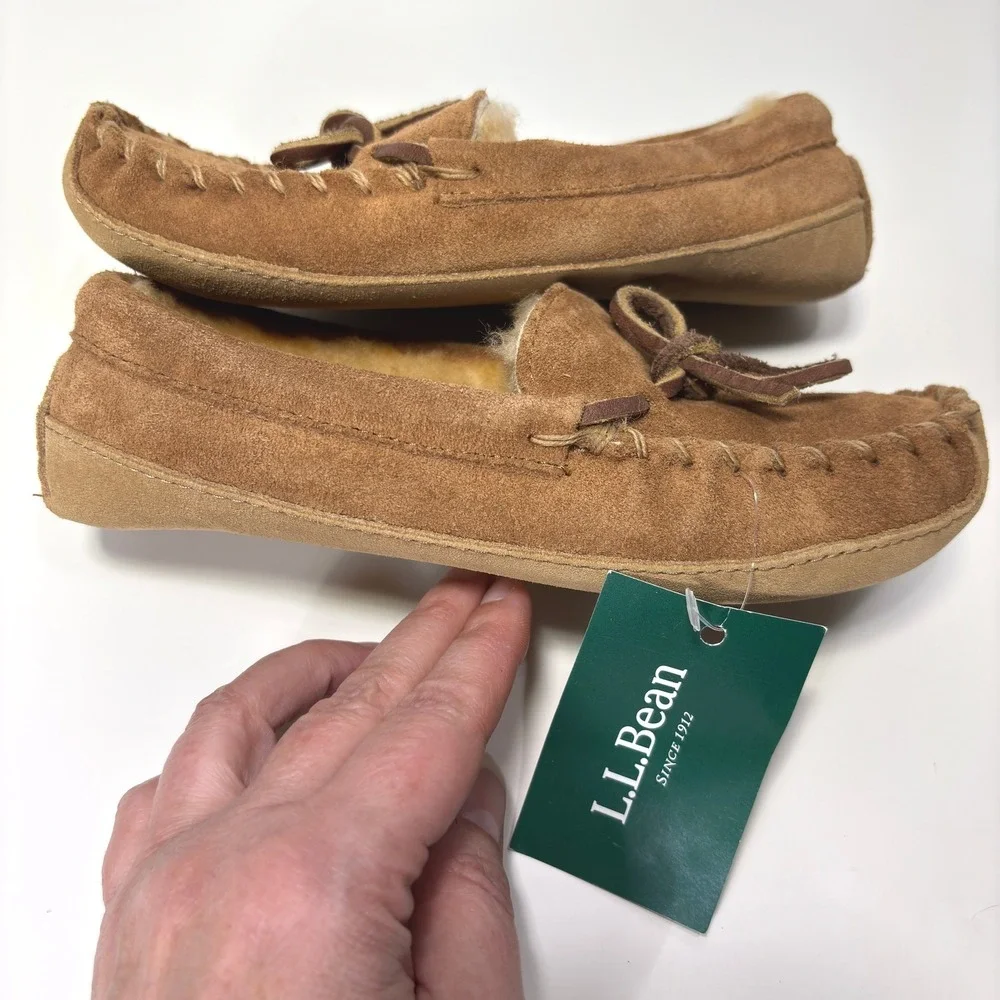 LL Bean Kids Wicked Good Brown Suede Sheepskin Lined Moccasin Slippers Sz 12 NWT